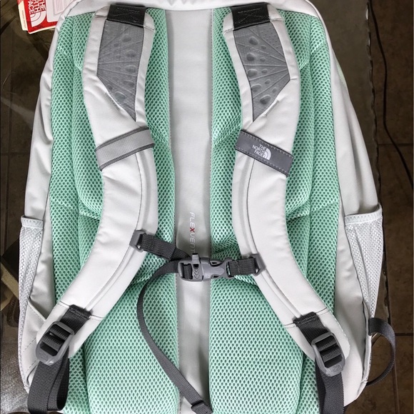 The North Face Women’s Jester Backpack grey - Picture 7 of 8
